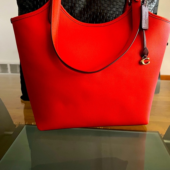 Coach Day Tote - Picture 7 of 11